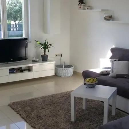 Lucija Apartman *