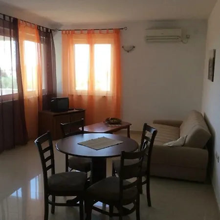 Apartman Lucija
